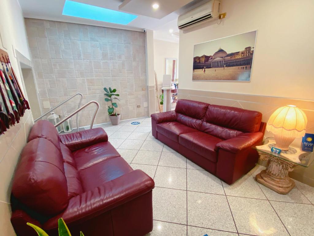 Lobby, Hotel Colombo in Naples