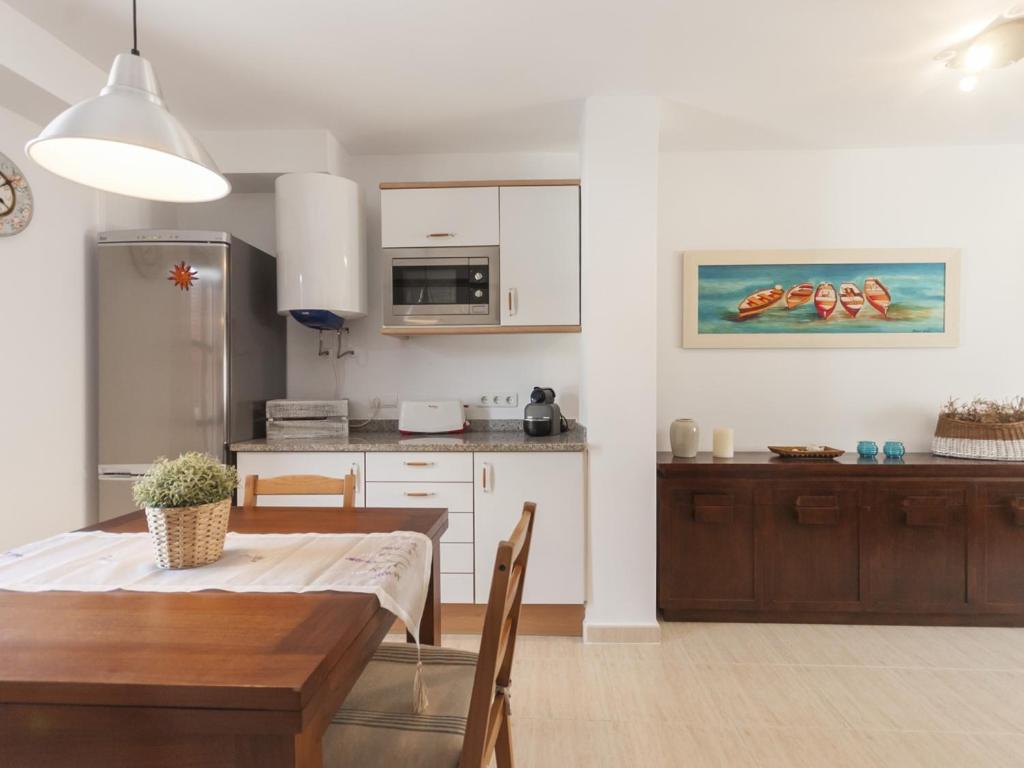 Lets Holidays Centric apartment with parking - 5