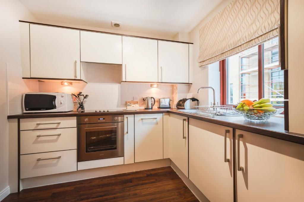 Kitchen, The Knight Residence by Mansley Serviced Apartments in Edinburgh