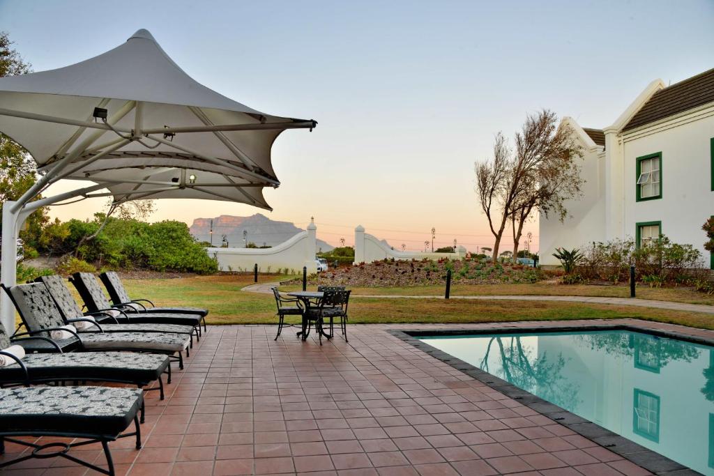City Lodge Hotel GrandWest photo