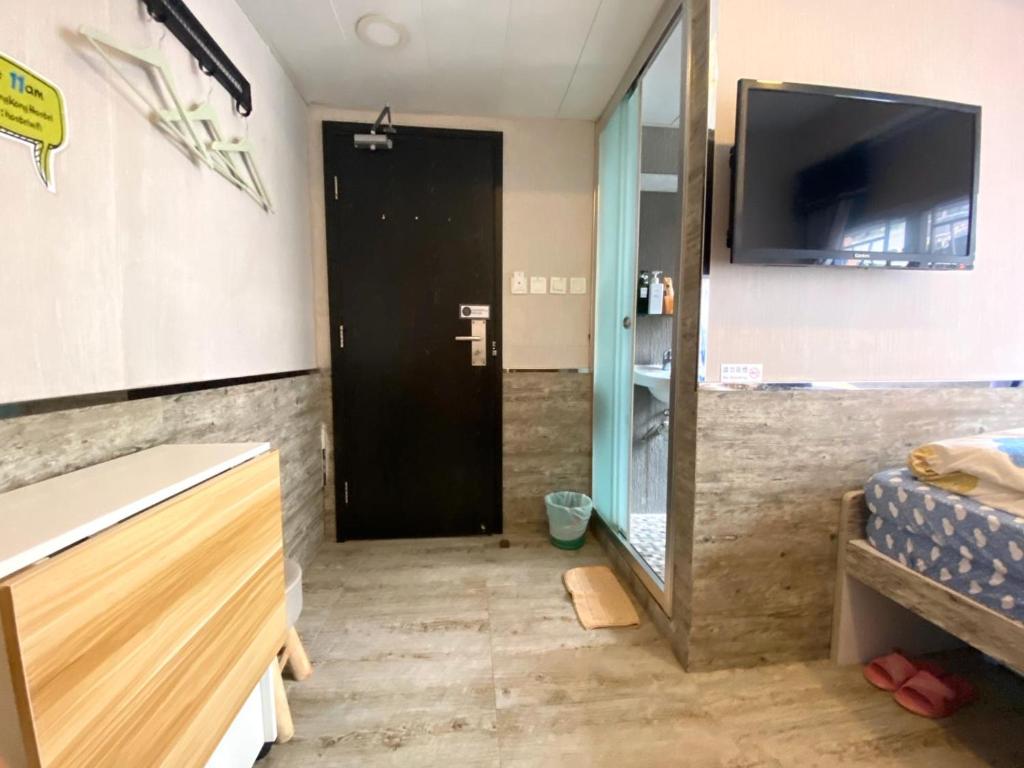 Hong Kong Hostel (Tsim Sha Tsui Mansion) in Hong Kong - See 2023 Prices