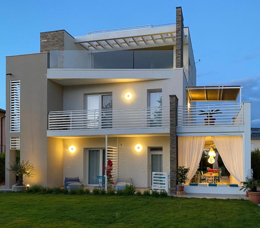 Lugana 9, Peschiera del Garda