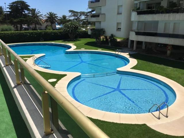 Mediterraneo Seaview Apartment by Hello Homes Sitges - 4