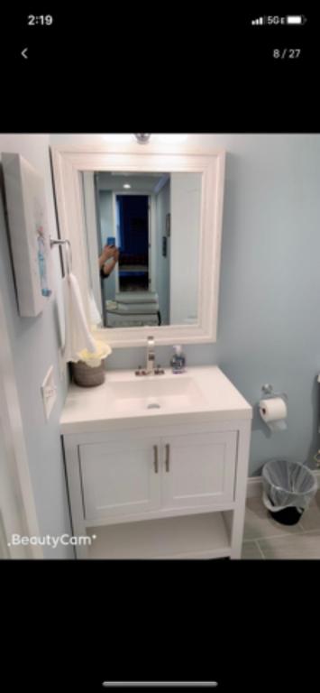 Nice bedroom next fells point photo