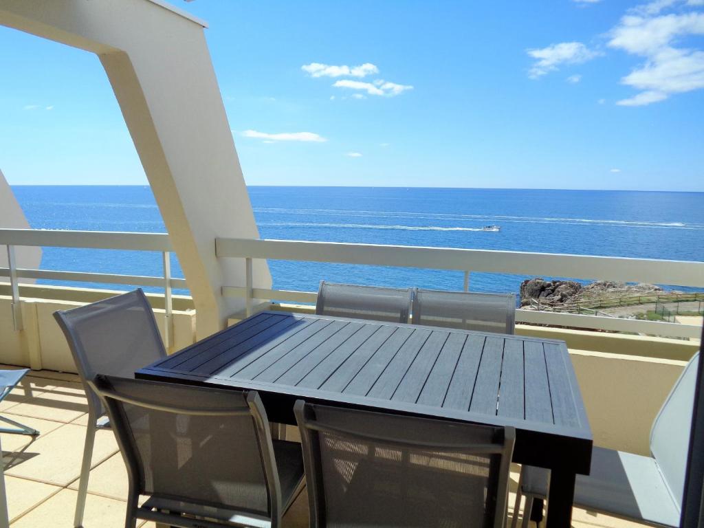 DOUBLE TERRASSE EN 1ERE LIGNE MER, DERNIER ETAGE - 1