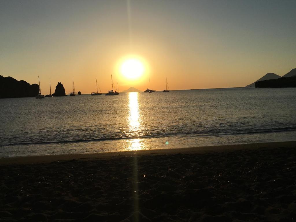 Hola Vulcano photo