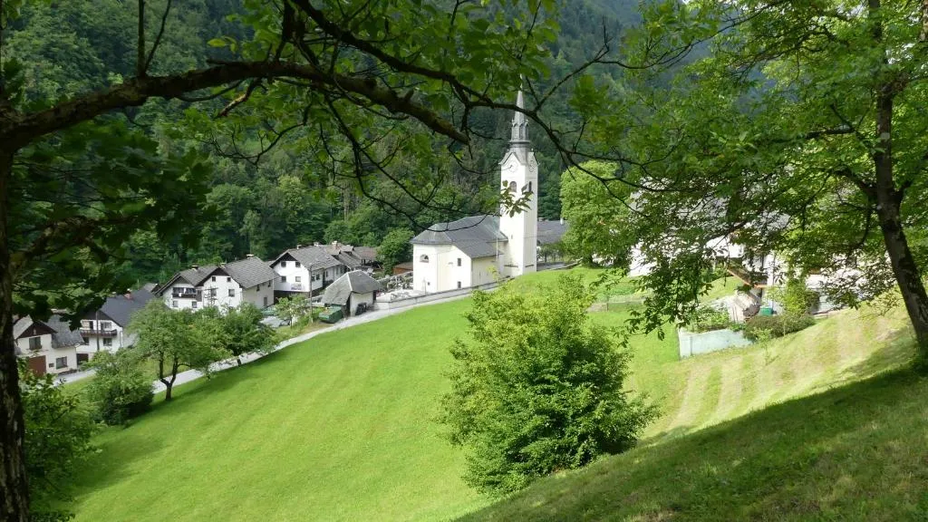Tiha dolina, hotel in Železniki