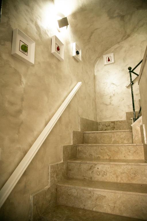Home Maria - 5