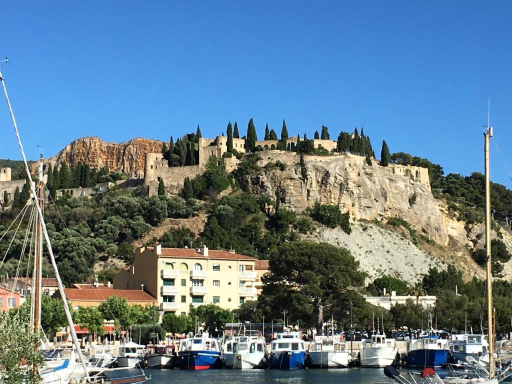 appartement cosy à 10 mètres du port de Cassis - 3