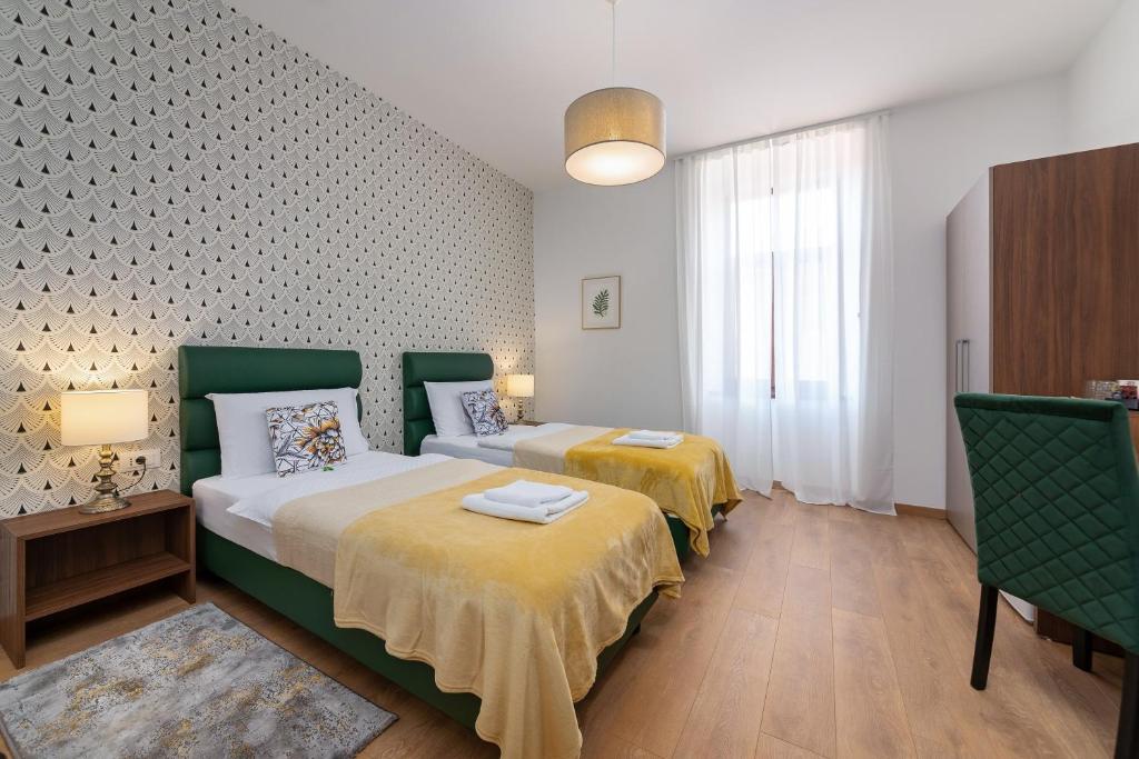 Aurora Rooms photo