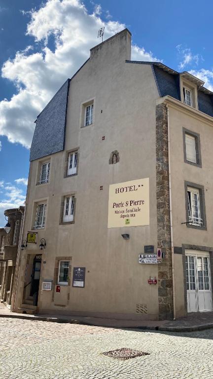 Hôtel La Porte Saint Pierre-Logis Hôtel Intra Muros RÉNOVÉ en 2026 - 2