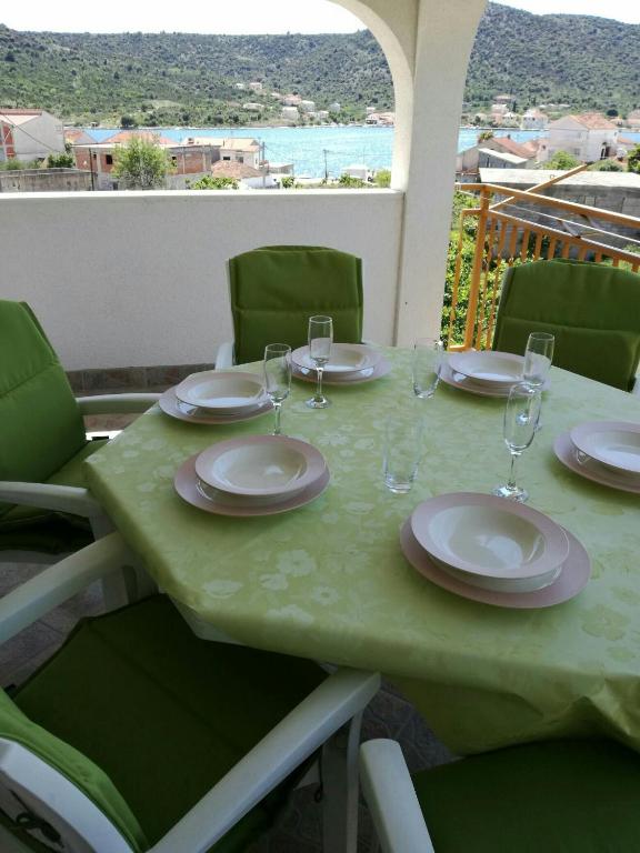 Apartments Pearl의 아늑한 객실 내부