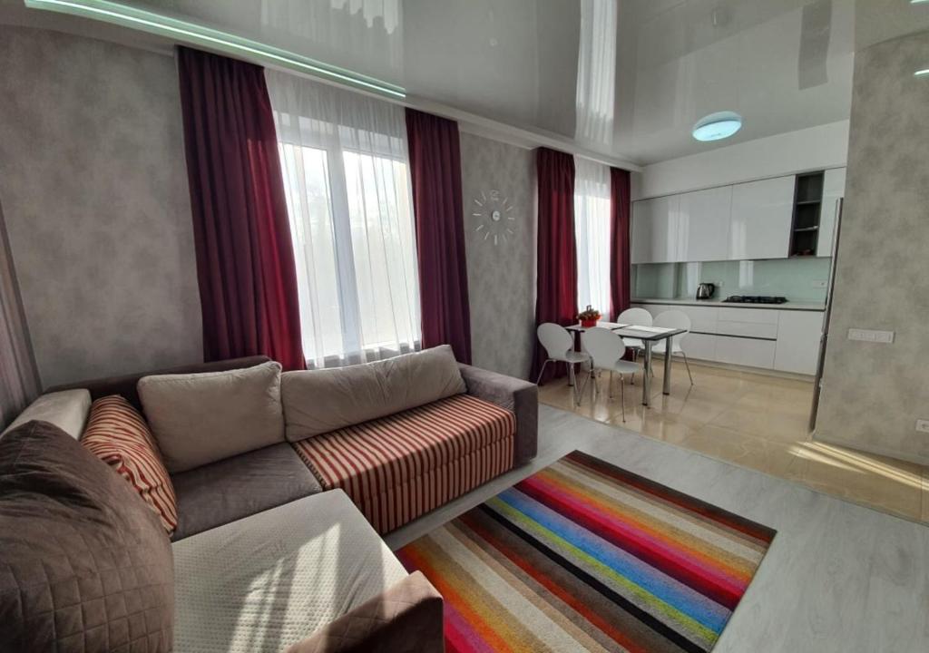 Lux New Apartment новобудова, Charkov
