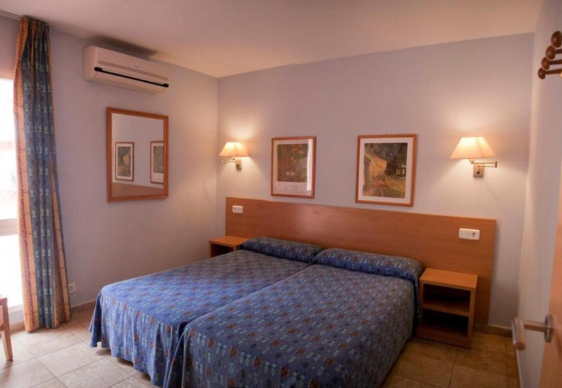 Galdana Gardens — Hotel rooms in Cala Galdana, Balearic Islands