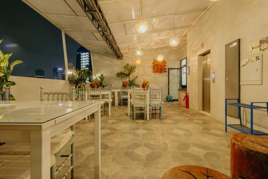 Balcony/terrace, Urbanest Inn House TB Simatupang in Jakarta
