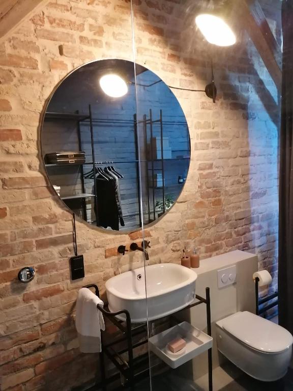 Mystictone - loft in the heart of Warsaw - Nowy Swiat ROOMTONES photo