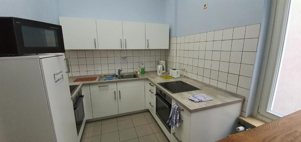 Kitchen, Buch-Ein-Bett Hostel in Hamburg