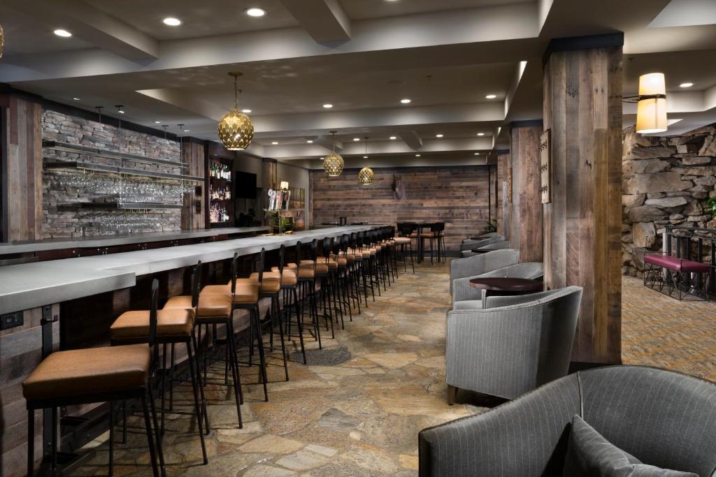 Crowne Plaza Resort Asheville Photo 42