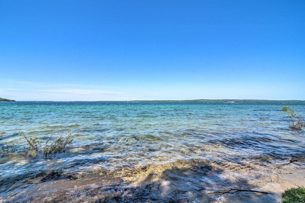 Cabin Nestled by Lake Charlevoix Pets are Welcome photo