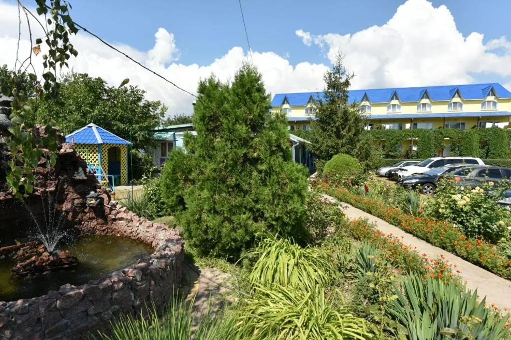 Hotel Irina, Hotel in Hrybiwka