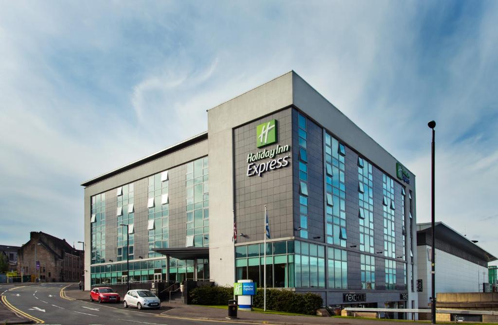 Holiday Inn Express Hamilton photo