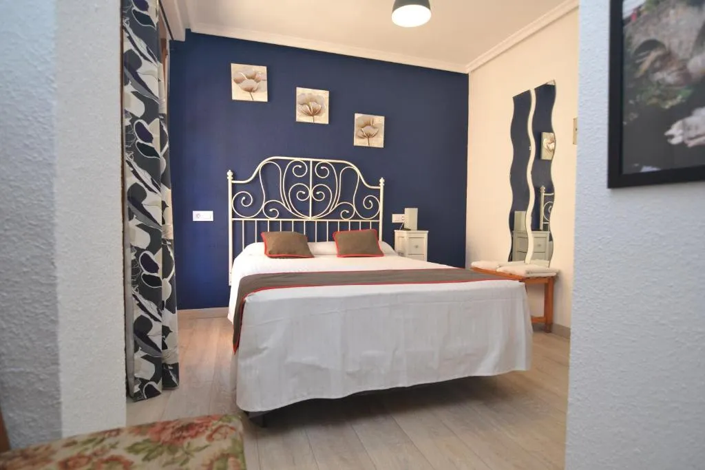 Hostería El Bodegón De Gredos, hotel in Arenas de San Pedro