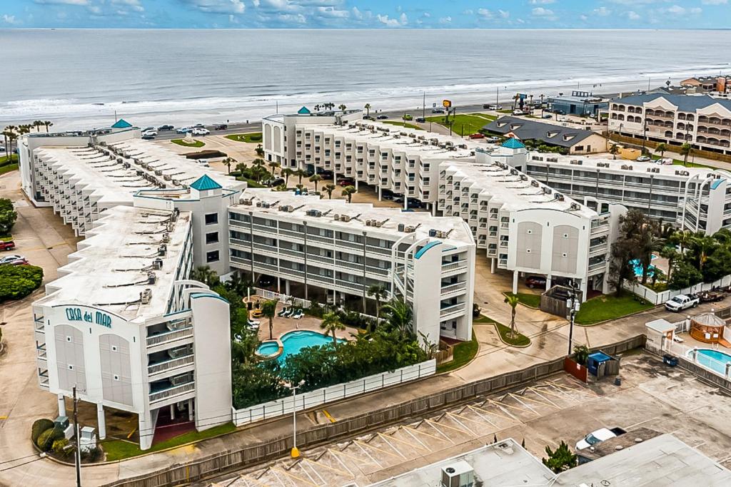 Casa Del Mar Beachfront Suites Photo 28