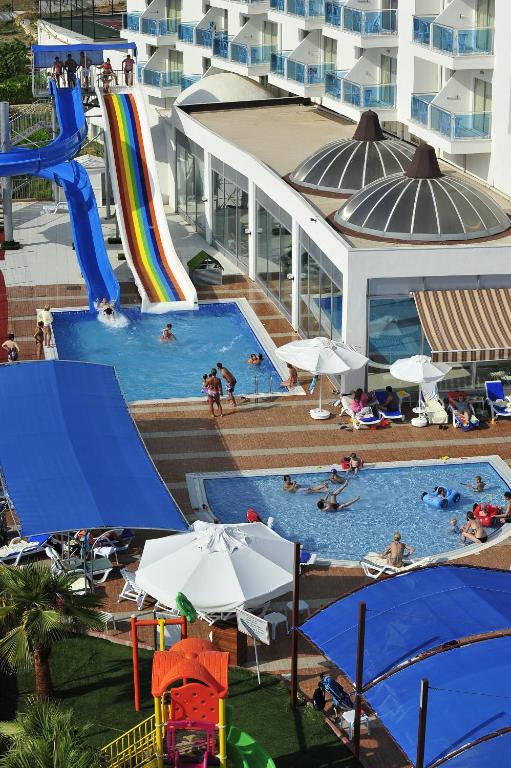 Cenger Beach Resort Spa - All Inclusive — Manavgat