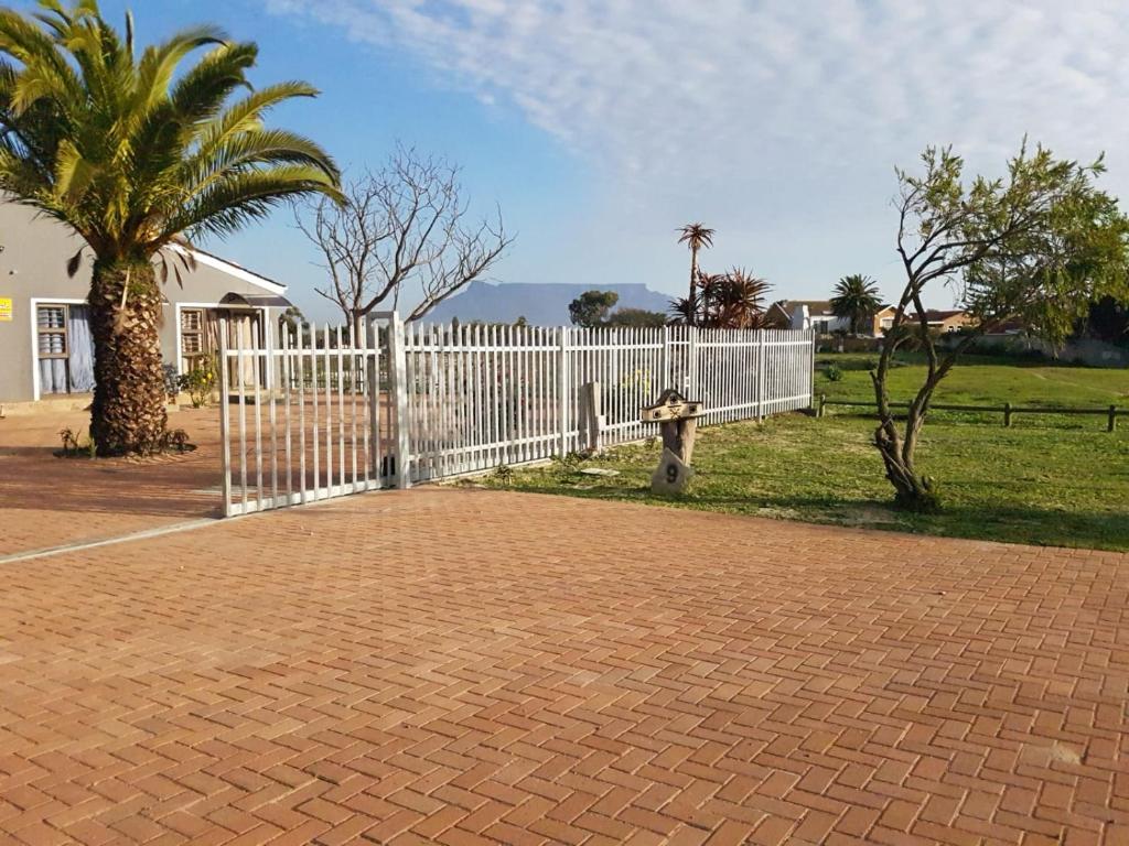 Sir James Self Catering — Hotel in Cape Town