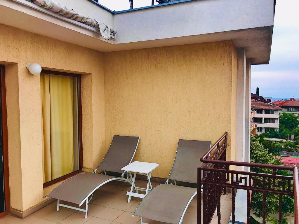 Family Hotel Danailov photo