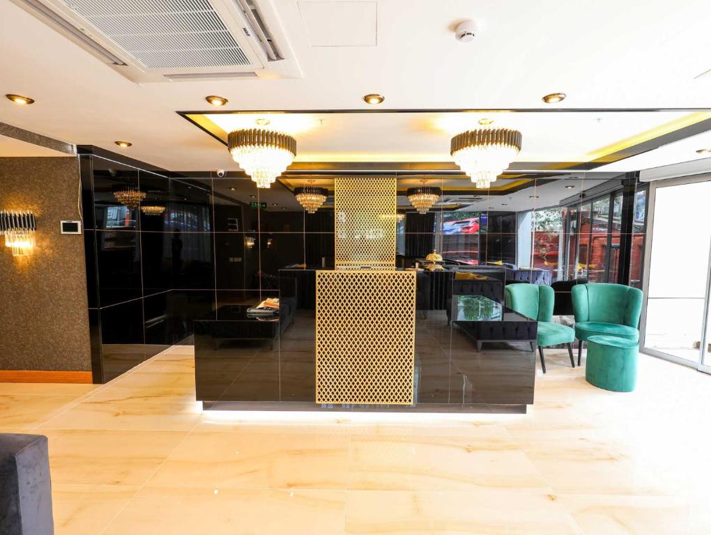 Grand Elmira Suite photo