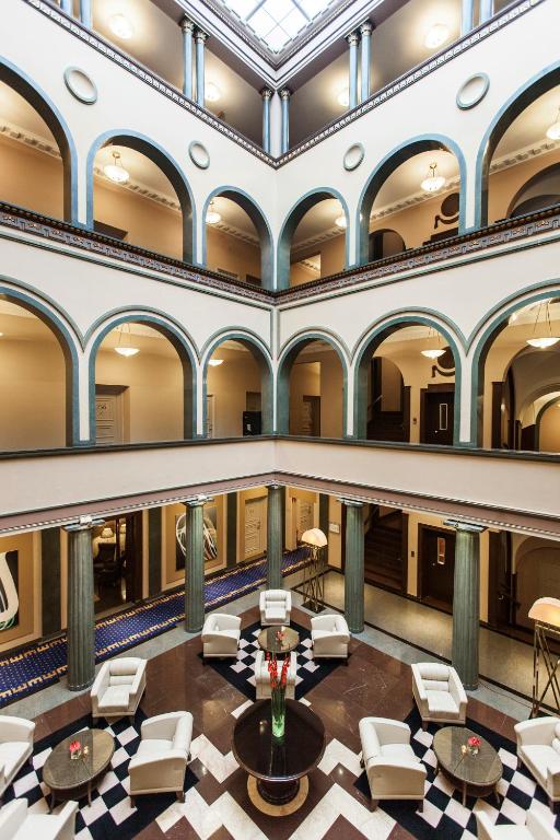 Elite Plaza Hotel Photo 36
