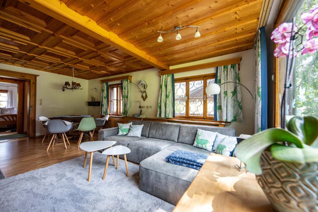 Alpenrelax Haus Weidmannsheil wohnen im romantischen Forsthaus - 2