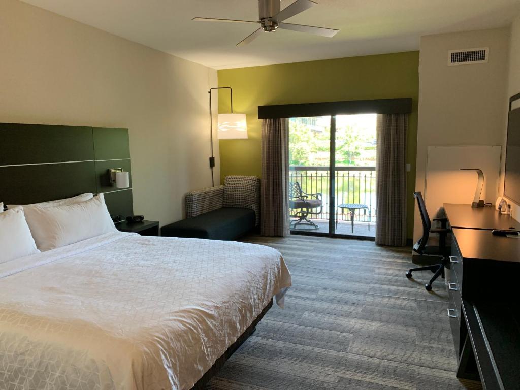 Holiday Inn Express Hotel & Suites El Dorado Hills photo