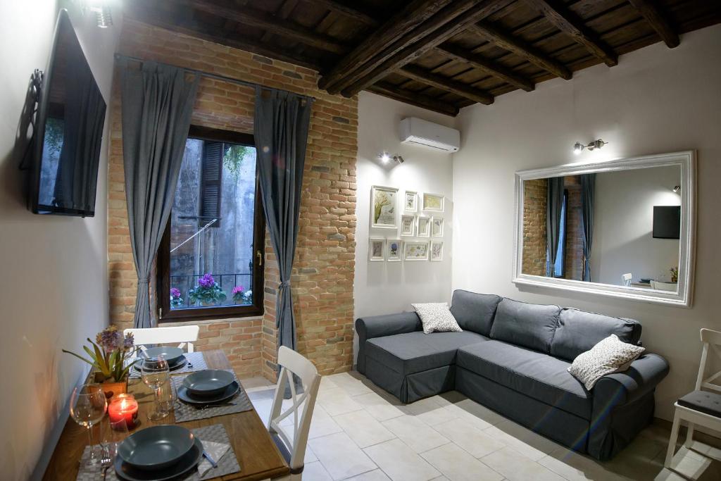 NEW NAVONA ELEGANT APARTMENT - 2