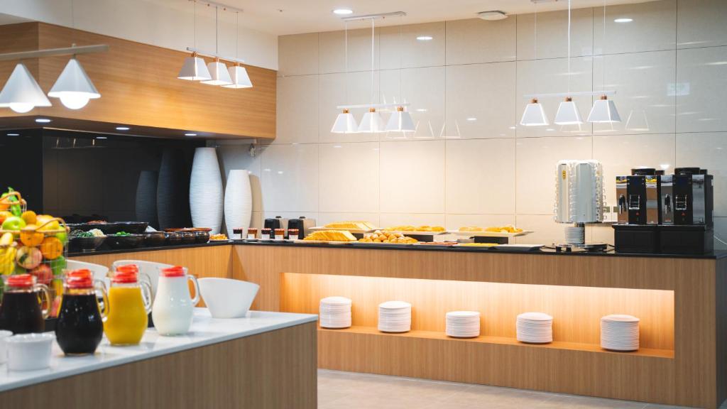 Food and beverages, Marinabay Sokcho in Sokcho-si