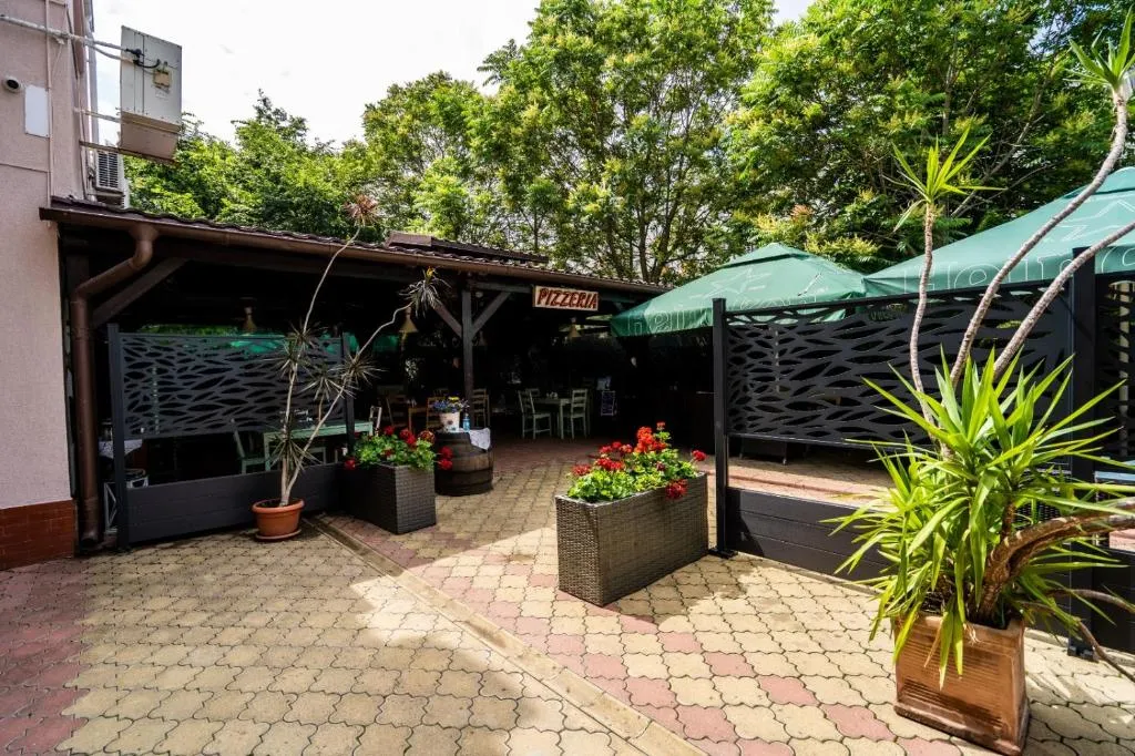 Hotel TEX Club, hotel v destinaci Botoşani