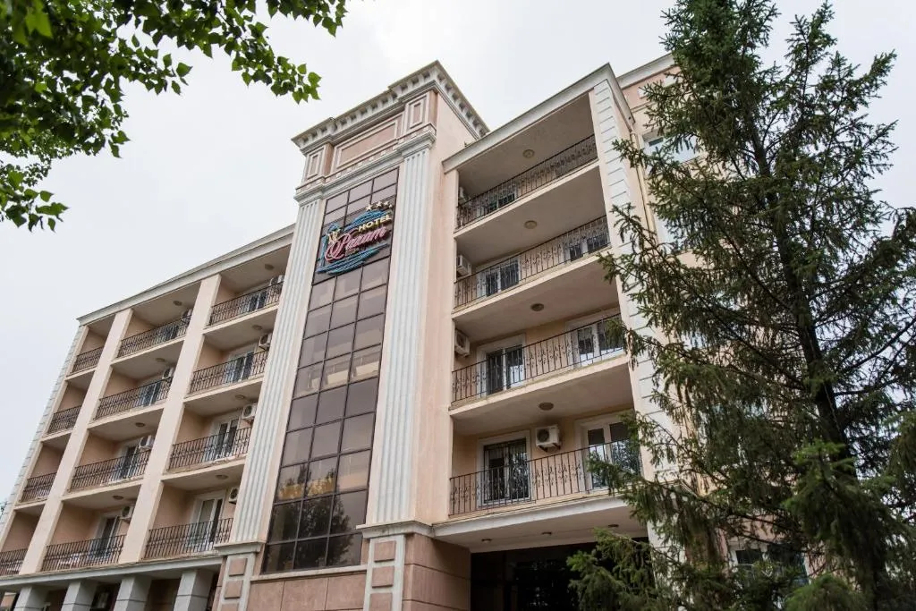 Rakhat Hotel, hotel in Uralsk