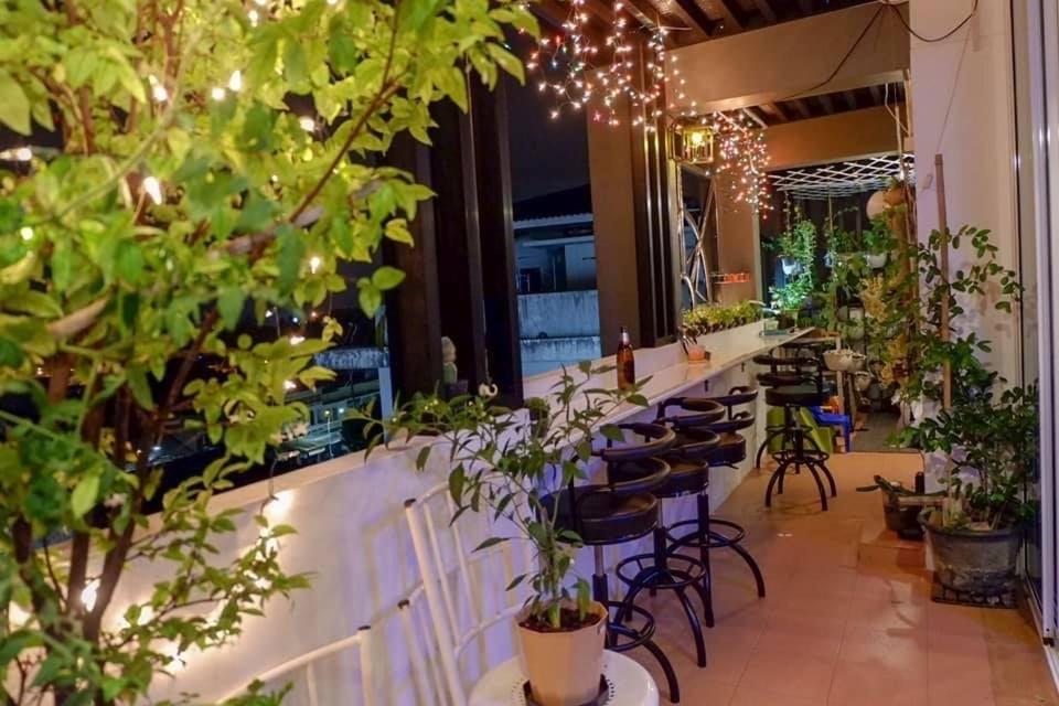 Restaurant, Namthip Residence in Trang