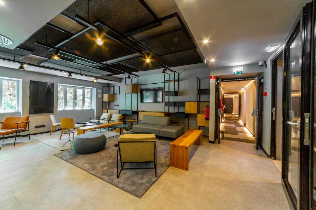 イビス ポルト セントロ マーケット ボルハオン ホテル (ibis Porto Cen. M. Bolhão Hotel) ラウンジ