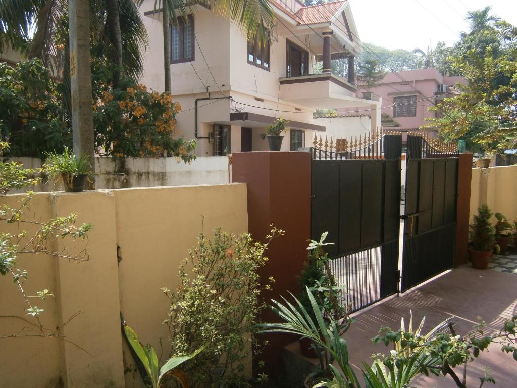 Lazar Residency Homestay photo