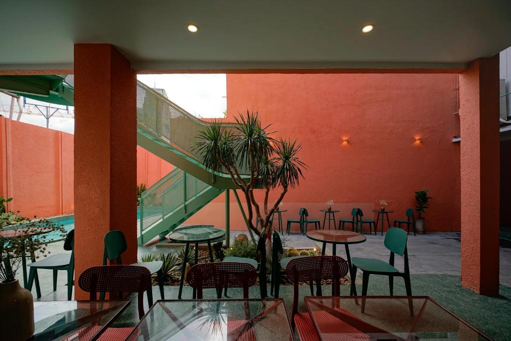 Khách sạn La Memoria