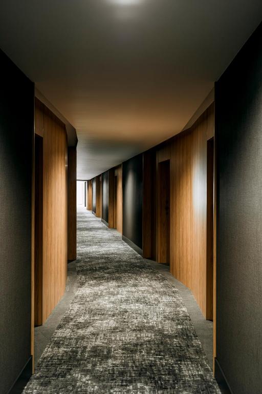 フロント・ロビー