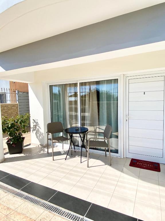 Livia’s Appartments, Paphos City