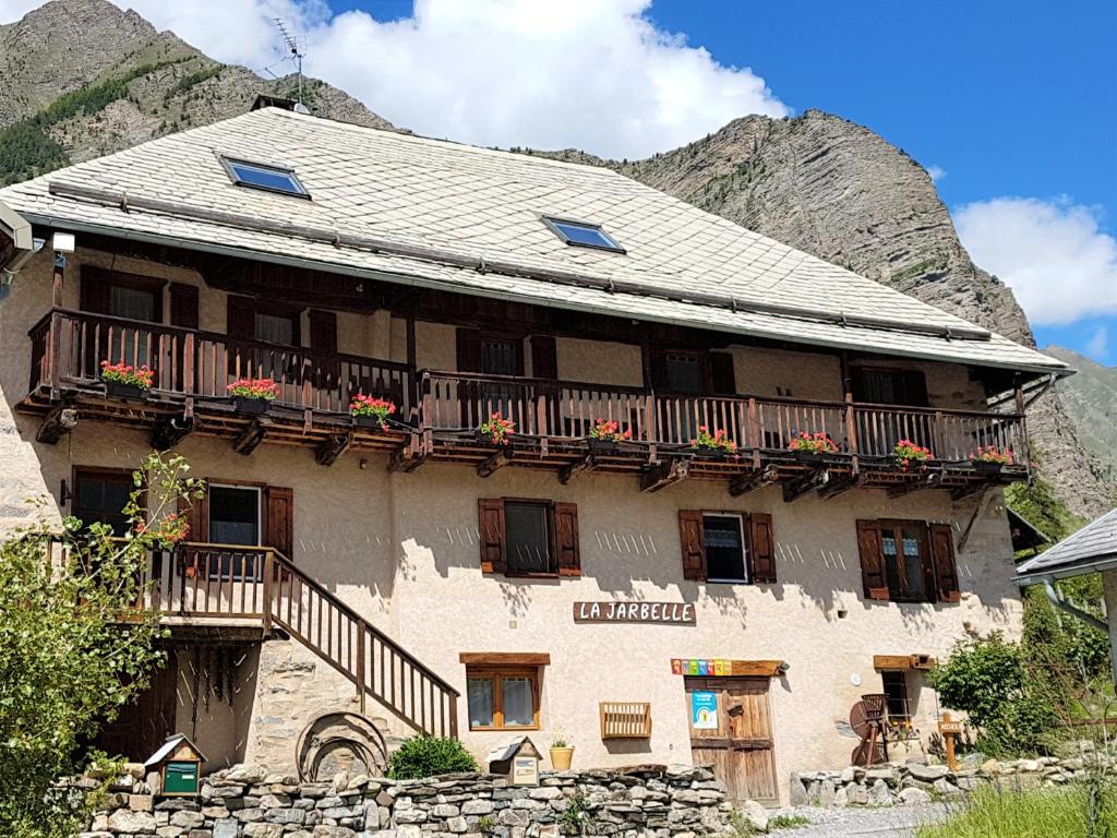 LA JARBELLE - Gîte et Spa - 3