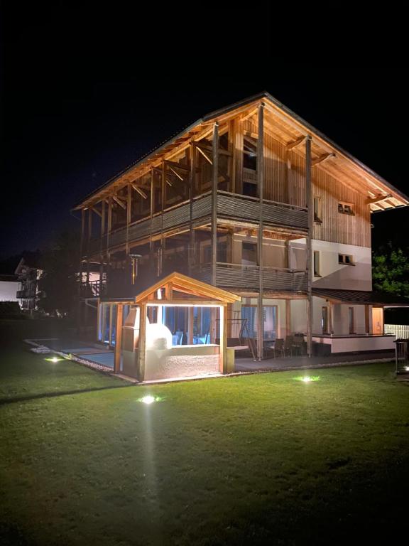 Garni - Hotel Am Burghuegel - 3