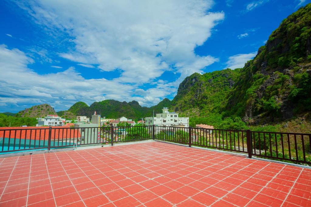 Mountain View House photo