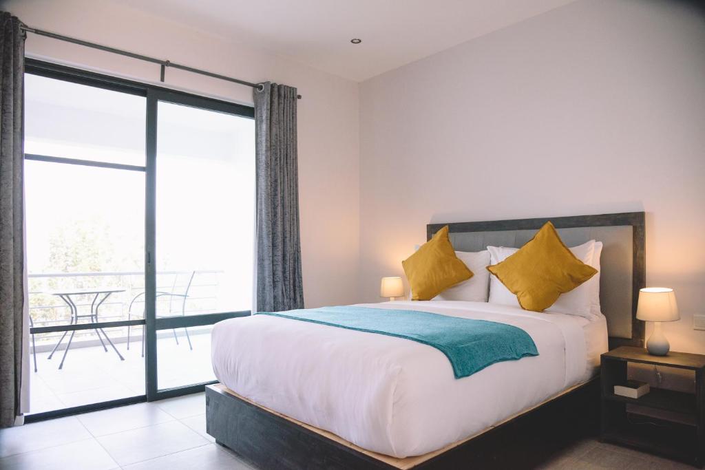 Inn on the lake, Kibuye