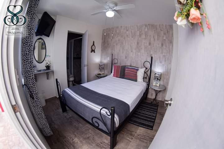 Hotel Tres Sofias photo
