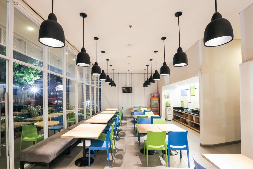 Restaurant, Hotel Citradream Bandung in Bandung